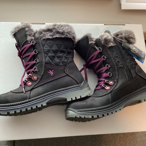 Santana Canada Leather & Wool Blend Mid Winter Boot (Women) 10M - Picture 4 of 13